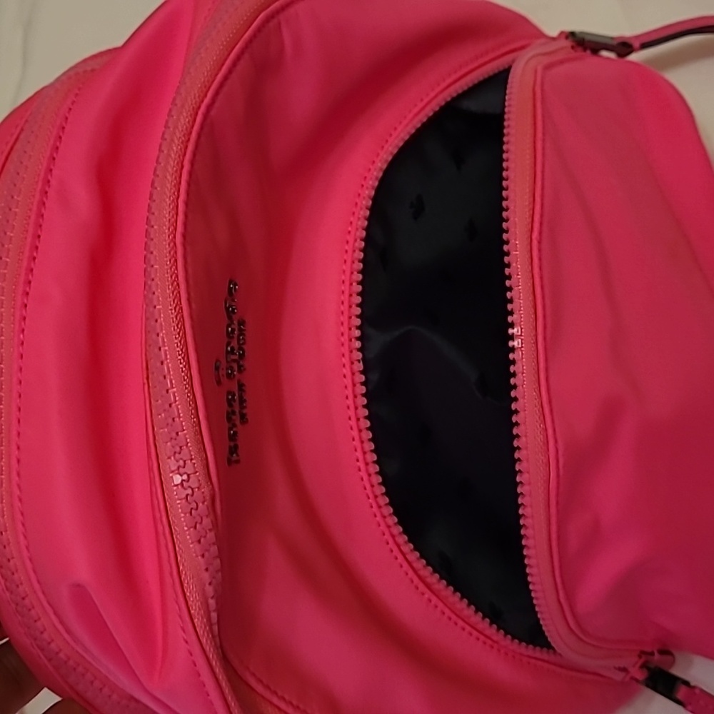 Backpack - Picture 4 of 8